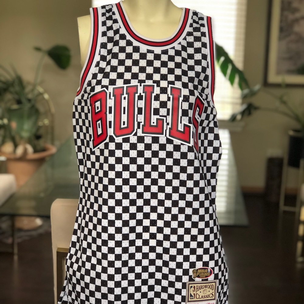 CHECKERED BULLS JERSEY